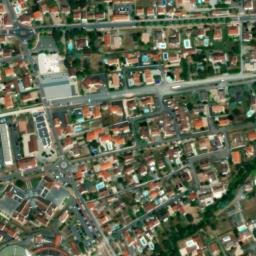 Satellite imagery of Montrond Castle, FR