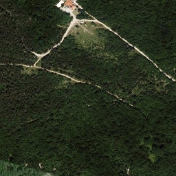Satellite imagery of Lokev, boundary stone, IT