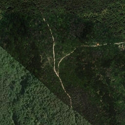 Satellite imagery of Lokev, boundary stone, IT