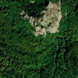 Satellite imagery of Roche Tuilière, FR