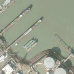 Satellite imagery of Waud Bluff, US