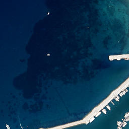 Satellite imagery of Petelinji Rt, SI