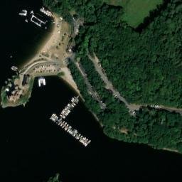 Satellite imagery of Château de Val, FR