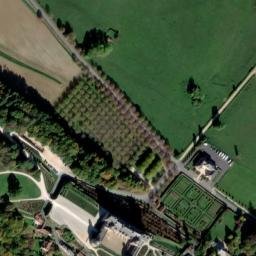 Satellite imagery of Château de Hautefort, FR