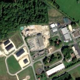 Satellite imagery of Château de Beauséjour, FR