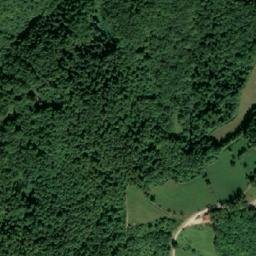 Satellite imagery of Maćeša, BA