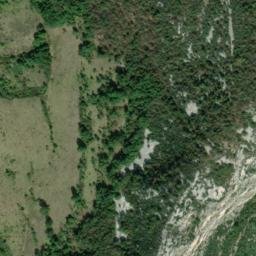 Satellite imagery of cairn, FR