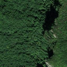 Satellite imagery of cairn, FR