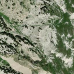 Satellite imagery of Rochers de la Peyrouse, FR