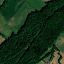 Satellite imagery of Château des Huttes, FR