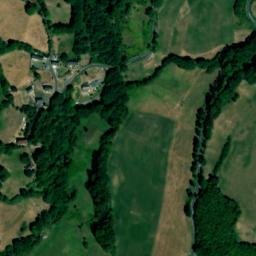 Satellite imagery of Château de Cropières, FR