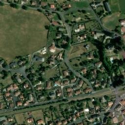 Satellite imagery of Château de Carbonat, FR