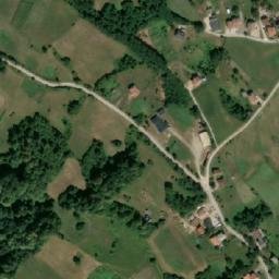 Satellite imagery of Mali Bisovac, BA