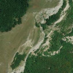 Satellite imagery of cairn, FR