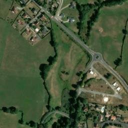 Satellite imagery of Château de Conros, FR