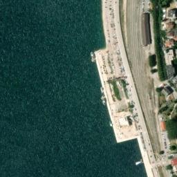 Satellite imagery of Amphithéâtre de Pula, HR