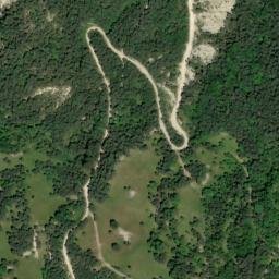 Satellite imagery of cairn, FR