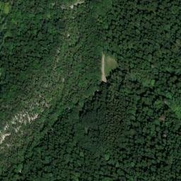 Satellite imagery of cairn, FR