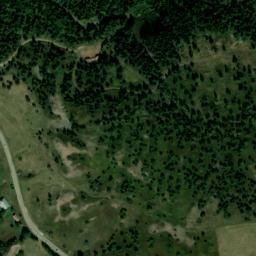 Satellite imagery of Rocher des Baux, FR