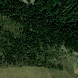 Satellite imagery of Rocher des Baux, FR