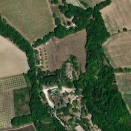 Satellite imagery of cairn, FR