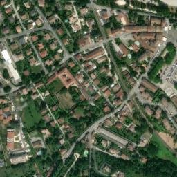 Satellite imagery of La tour de Crest, FR