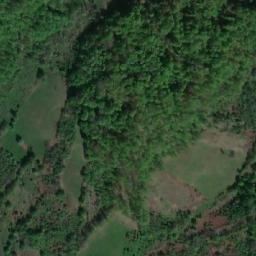 Satellite imagery of Komljenovi, BA