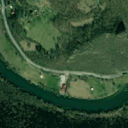 Satellite imagery of Zvečajgrad, BA