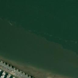 Satellite imagery of Pointe du Tès, FR