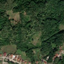 Satellite imagery of Dežbegovac, BA