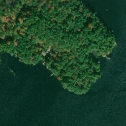 Satellite imagery of Leisures Point, CA