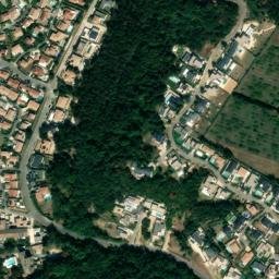Satellite imagery of Abbaye Notre-Dame de Bon Secours, FR