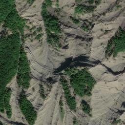 Satellite imagery of cairn, FR