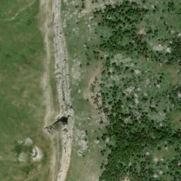 Satellite imagery of cairn, FR