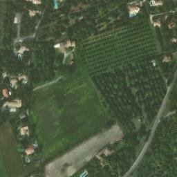 Satellite imagery of Chateau de Grignan, FR
