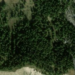 Satellite imagery of Roche Bénie, FR