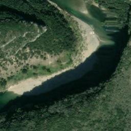 Satellite imagery of cairn, FR