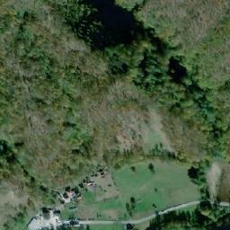 Satellite imagery of Ćumori, BA