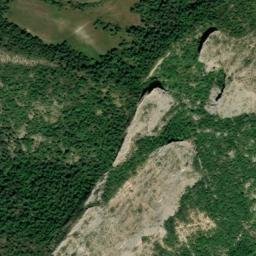 Satellite imagery of cairn, FR