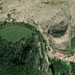Satellite imagery of cairn, FR