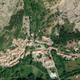 Satellite imagery of cairn, FR