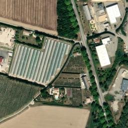 Satellite imagery of Abbaye Notre-Dame des Plans, FR