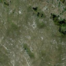Satellite imagery of Čaporak, BA