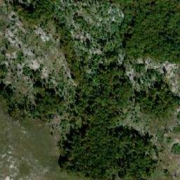 Satellite imagery of Čaporak, BA