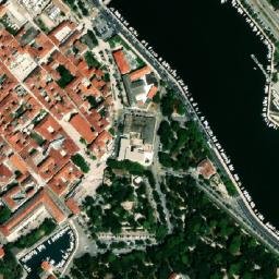 Satellite imagery of Old Town Centre, HR