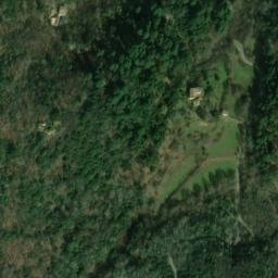 Satellite imagery of Château Montvaillant, FR