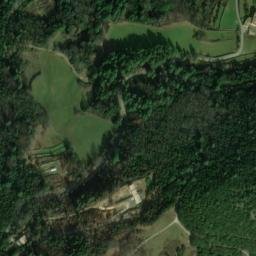 Satellite imagery of Château Montvaillant, FR