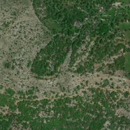 Satellite imagery of Maksimovića Greda, HR