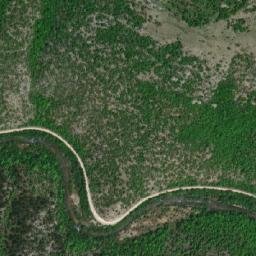 Satellite imagery of Maksimovića Greda, HR