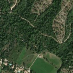 Satellite imagery of cairn, FR